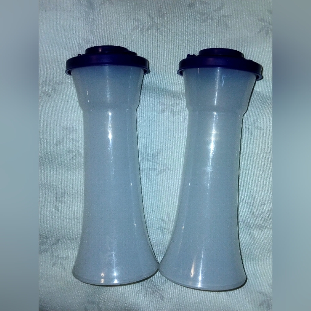 Vintage Tupperware Salt & Pepper Shakers set